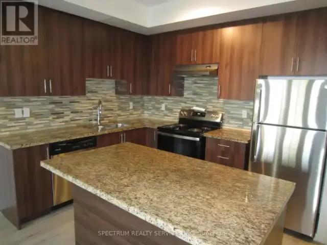 Townhouse 2 Bedroom For Rent Vaughan ON 2800 ES105654186