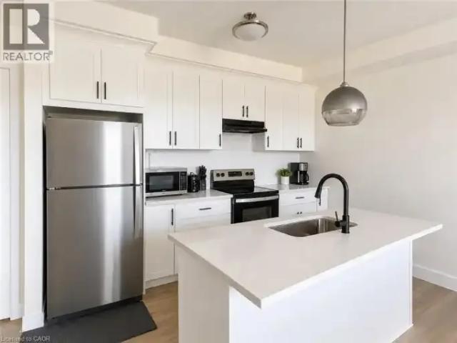 Townhouse 2 Bedroom For Rent Waterloo ON 2450 ES105486597