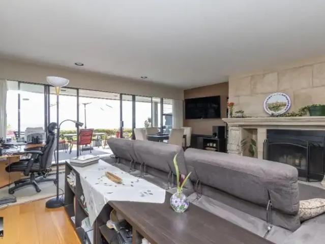 Townhouse 2 Bedroom For Rent West Vancouver BC 4500 ES105308994