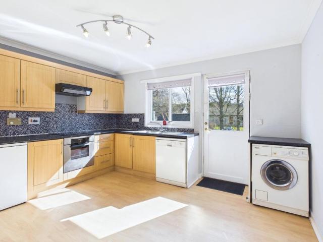 Townhouse 2 Bedroom For Sale Kingussie Kingussie 215000 ES100809984
