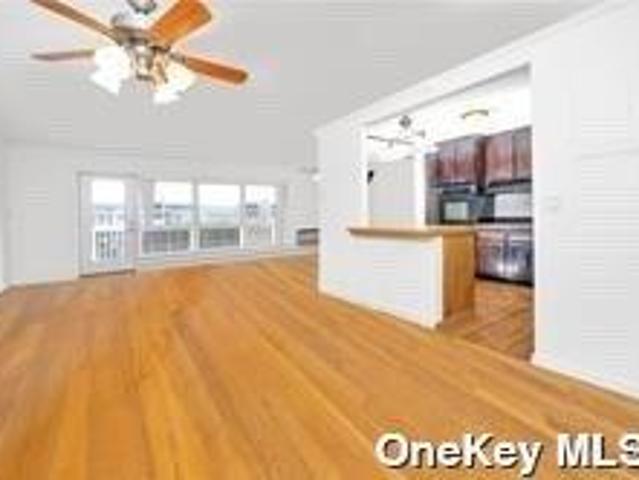 townhouse 2 bedroom, Lido Beach NY 11561 DLS72692443