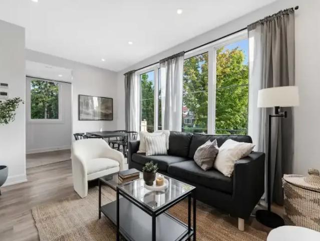 Townhouse 4 Bedroom For Rent Ottawa ON 900 ES104824382