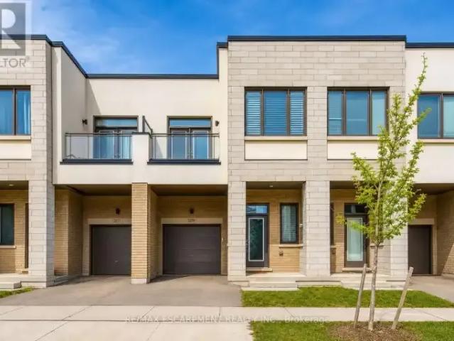Townhouse 4 Bedroom For Rent Oakville ON 3700 ES102883661