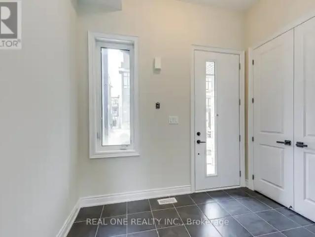 Townhouse 4 Bedroom For Rent Oakville ON 4500 ES105087961