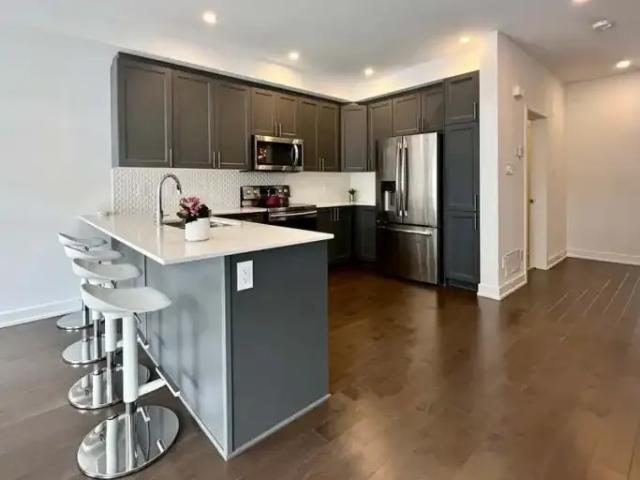 Townhouse 4 Bedroom For Rent Orleans ON 2799 ES104257178