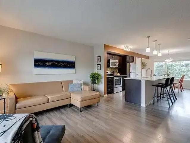 Townhouse 4 Bedroom For Rent Cochrane AB 2450 ES105580863