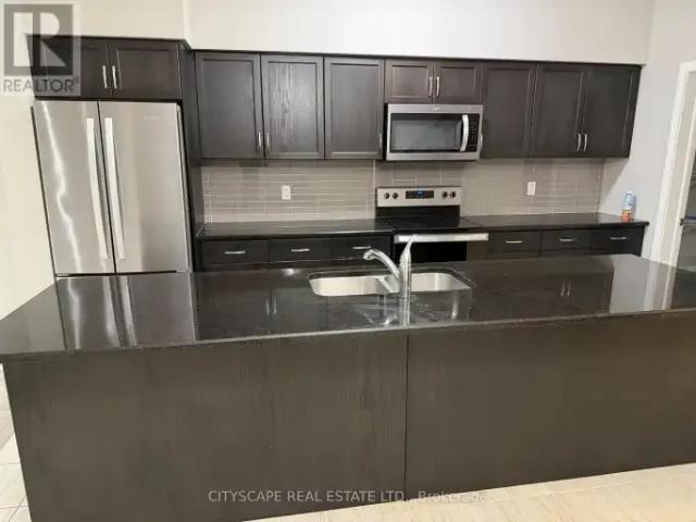 Townhouse 4 Bedroom For Rent Kitchener ON 2800 ES105467332