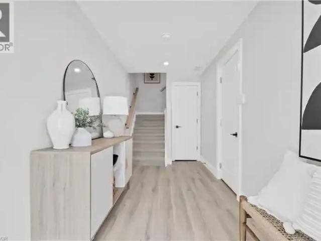 Townhouse 4 Bedroom For Rent Kitchener ON 2999 ES105674882