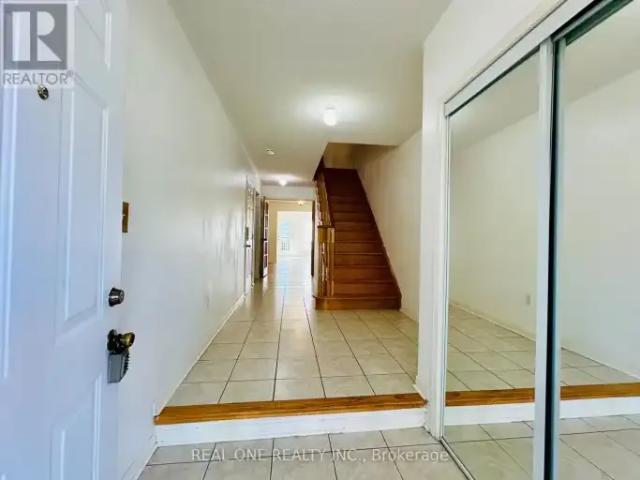 Townhouse 4 Bedroom For Rent Richmond Hill ON 3800 ELS105118960