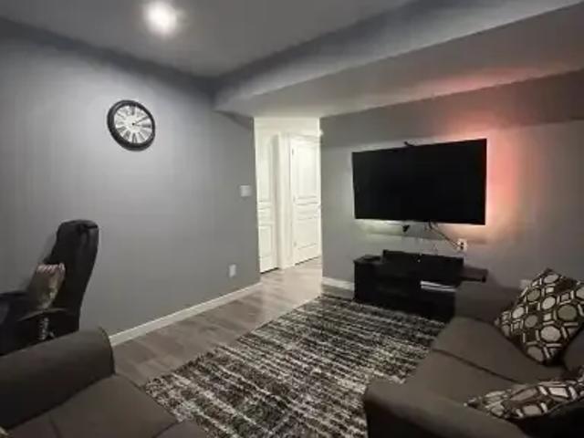 Townhouse 4 Bedroom For Rent Saskatoon SK 2699 ES105023529