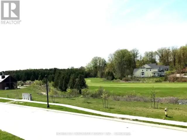 Townhouse 4 Bedroom For Rent Wasaga Beach ON 2400 ES105004877