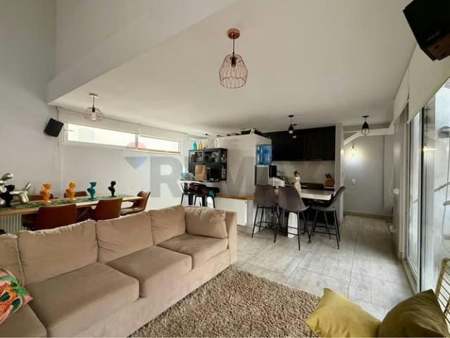 Townhouse 4d 4b 2e juan de dios vial | 4 dormitorios por 8900.00 en Peñalolén