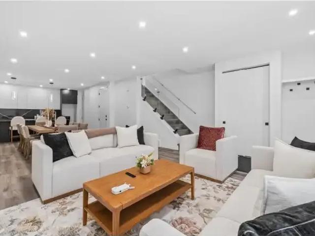 Townhouse 5 Bedroom For Rent Edmonton AB 4400 ELS105716111
