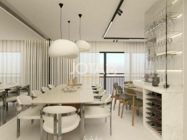 TOWNHOUSE COM 3 SUÍTES