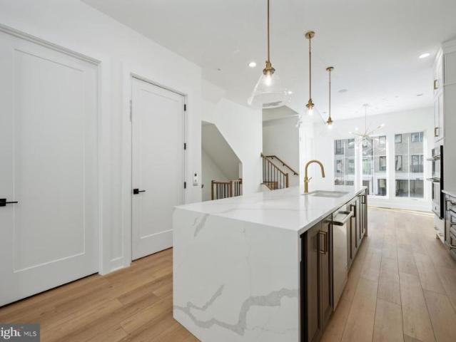 townhouse Chevy Chase MD ELS101241760