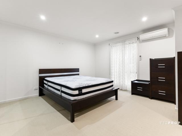 Townhouse at 15/2 Shoalhaven Street, BUNDOORA, Australia