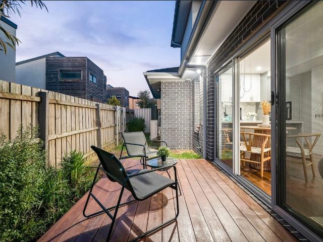 Townhouse at 1/80 Porter Road, HEIDELBERG HEIGHTS, Australia