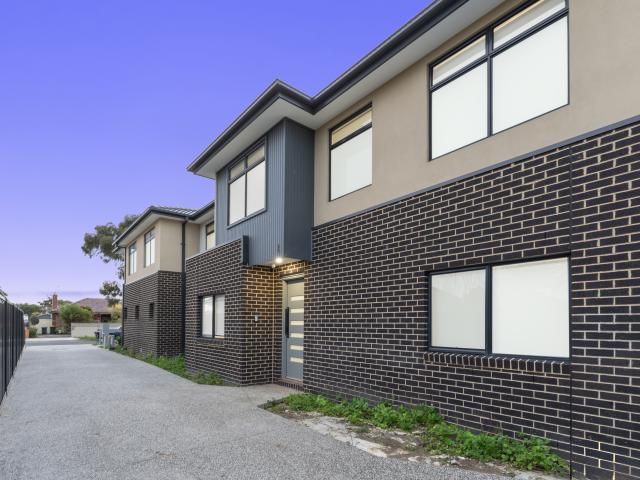 Townhouse at 2/100 Links Street, SUNSHINE WEST, Australia