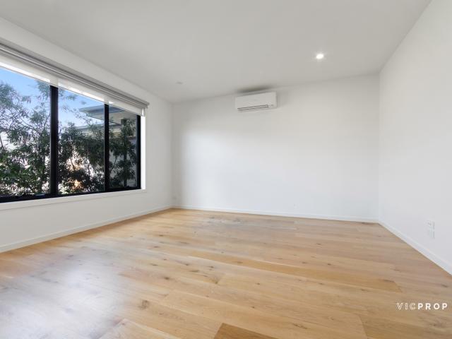 Townhouse at 2/75 William Street, FAWKNER, Australia