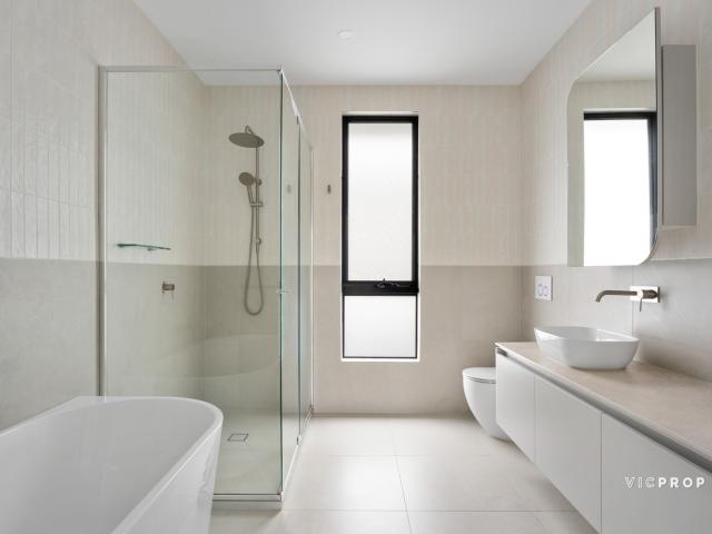 Townhouse at 6/1269 Toorak Road, CAMBERWELL, Australia