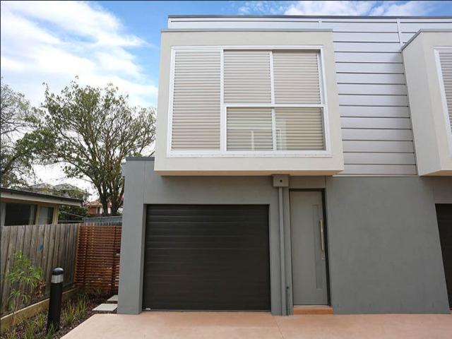Townhouse at 7/51 Oriel Road, IVANHOE, Australia