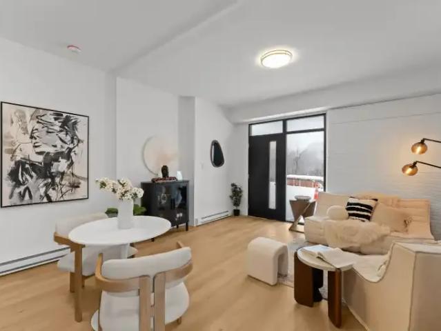 Townhouse Gananoque ON 103611634