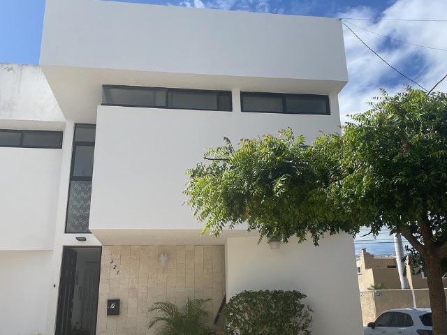 Townhouse en Renta – Benito Juárez Norte, Mérida