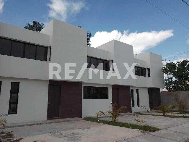 Townhouse en Renta dentro de Periférico