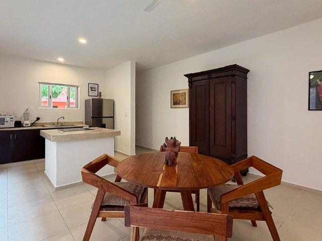 Townhouse en renta en Sodzil Norte ALBERCA