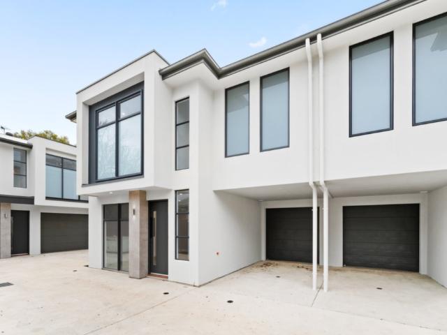 Townhouse For Lease 2/4 Grove Street, Modbury