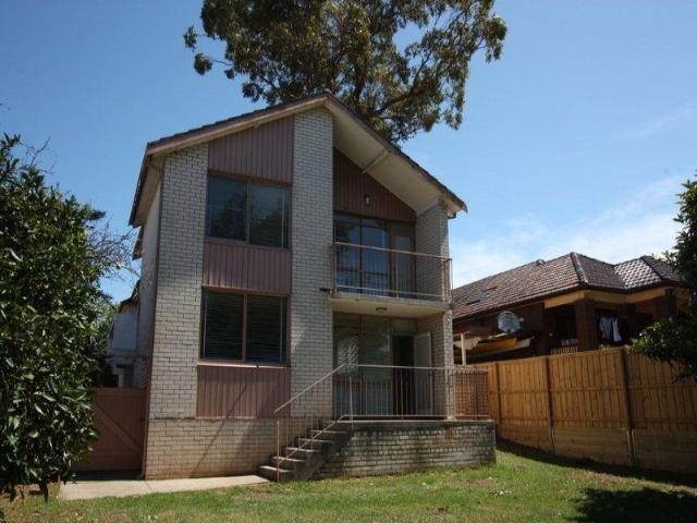 Townhouse For Lease 2/1A Wunda Road, Concord West NSW 2138