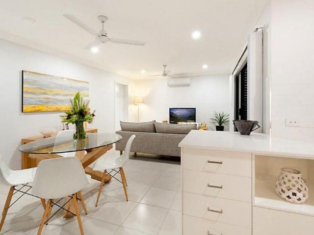 Townhouse For Lease 3/6 Border Drive North, Currumbin Waters QLD 4223