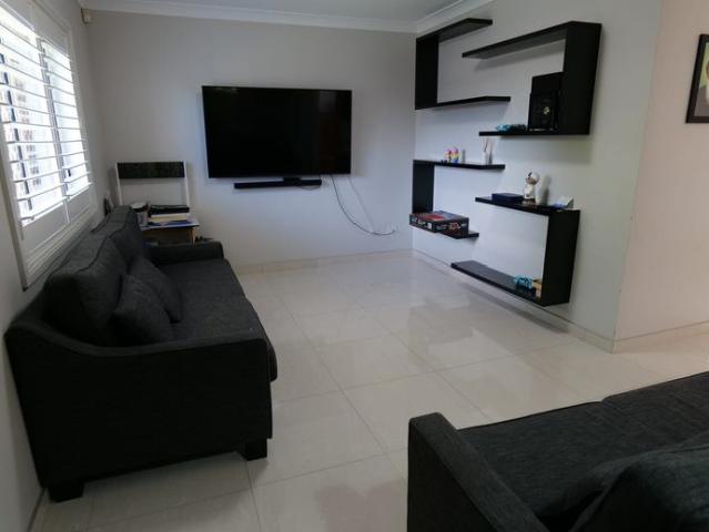 Townhouse for Rent 3 Bedrooms, 2 Bathrooms