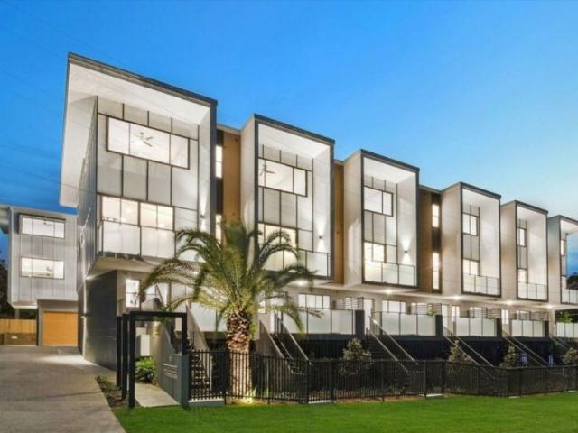 Townhouse for Rent 7/70 Sisley Street St Lucia, QLD 4067