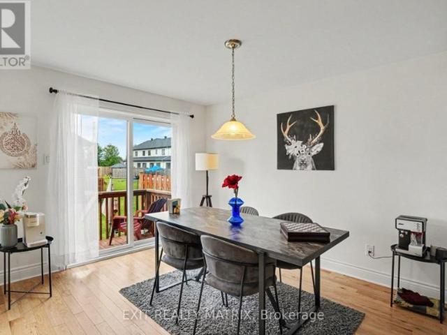 Townhouse For Rent Clarence ON 2700 ES105309211