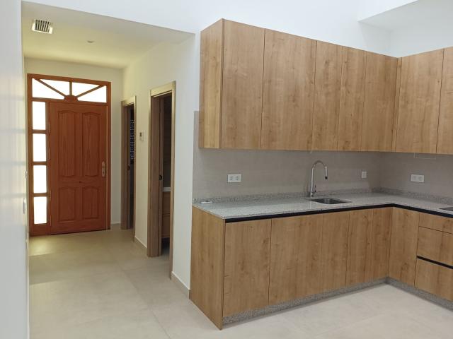 Townhouse for rent in Catral, Alicante