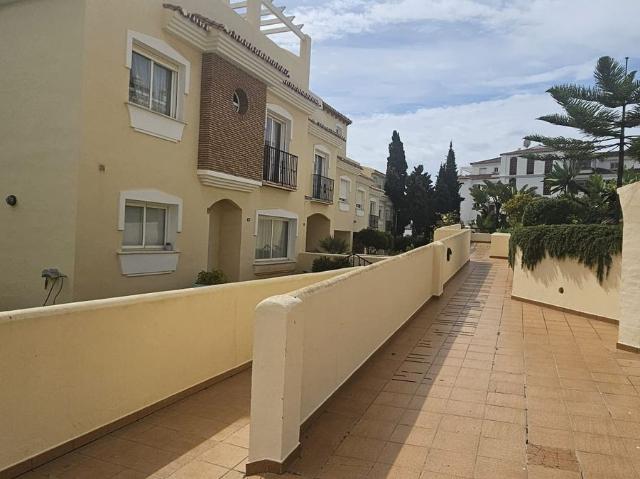 Townhouse For Rent in Calahonda, Mijas