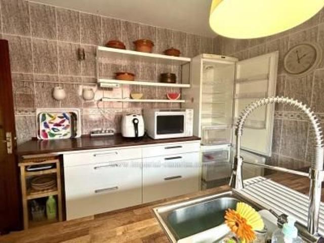 Townhouse for rent in a small community with a swimming pool
