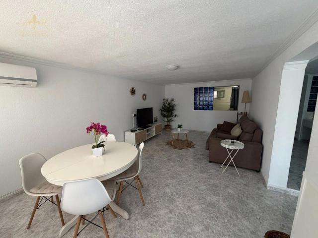 Townhouse for rent in Alfaz del Pi / L'Alfàs del Pi, Alicante