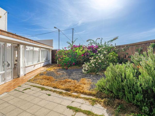 Townhouse for rent in Arafo, Tenerife