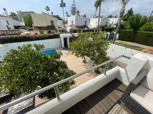 Townhouse For Rent in Atalaya, Estepona