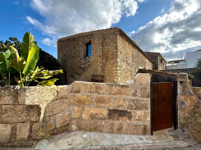Townhouse for rent in Búger, Mallorca