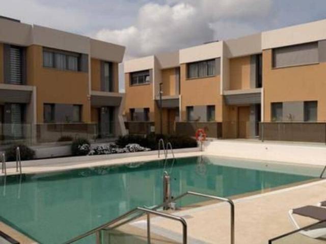 Townhouse for rent in El Chaparral, Mijas, Málaga