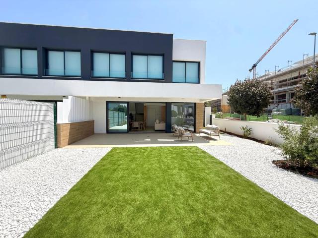 Townhouse for rent in El Paraiso, Estepona, Málaga