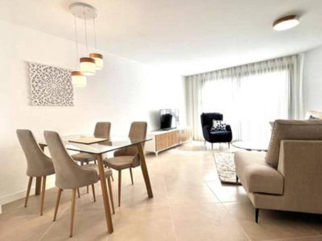 Townhouse for rent in El Paraiso, Estepona, Málaga