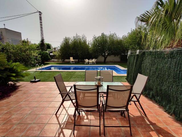 Townhouse for rent in Els Poblets, Alicante