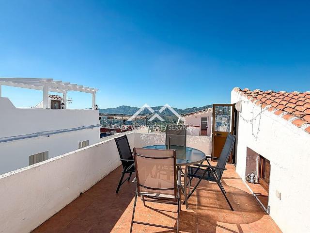 Townhouse for rent in Frigiliana, Málaga