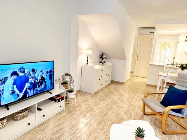 Townhouse for rent in Oliva Nova, Oliva, Valencia