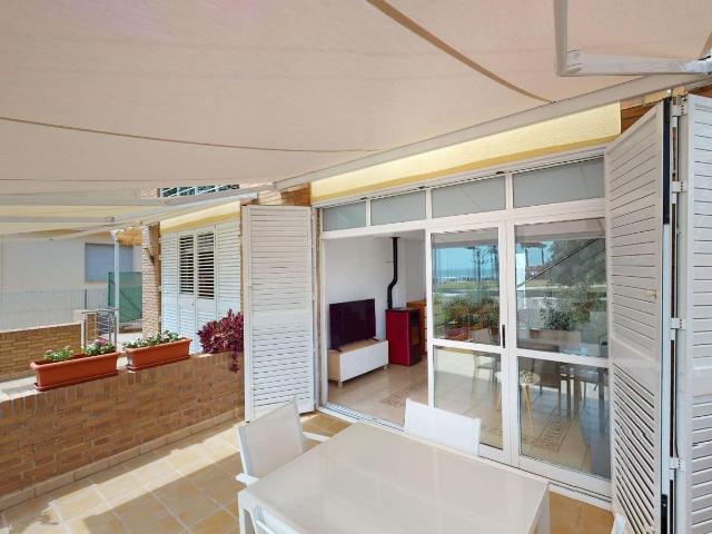 Townhouse for rent in Los Alcázares, Murcia