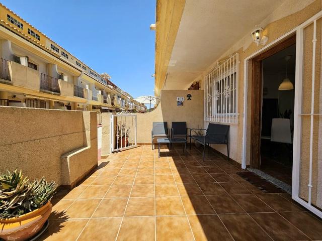 Townhouse for rent in La Zenia, Orihuela, Alicante
